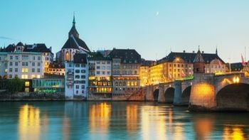 Cloud PBX and SIP Trunking in Switzerland from Virtual-Call